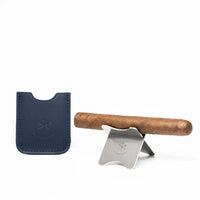Les Fines Lames Cigar Stand